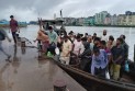 বৃষ্টির মধ্যেও থেমে নেই কর্মব্যস্ততা
