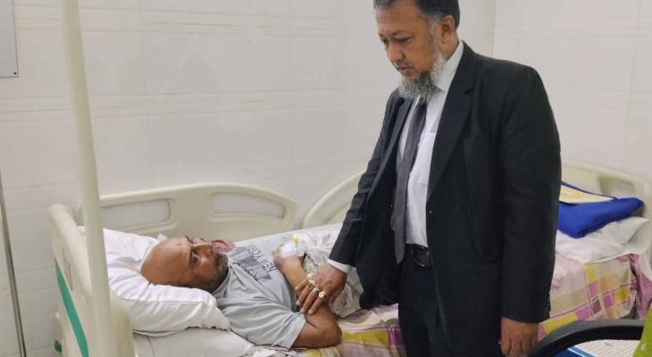 মিন্টুর খোঁজ নিতে হাঁসপাতালে টিপু