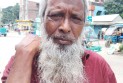 পত্রিকার হকার সোহেলকে পিটিয়ে জখম