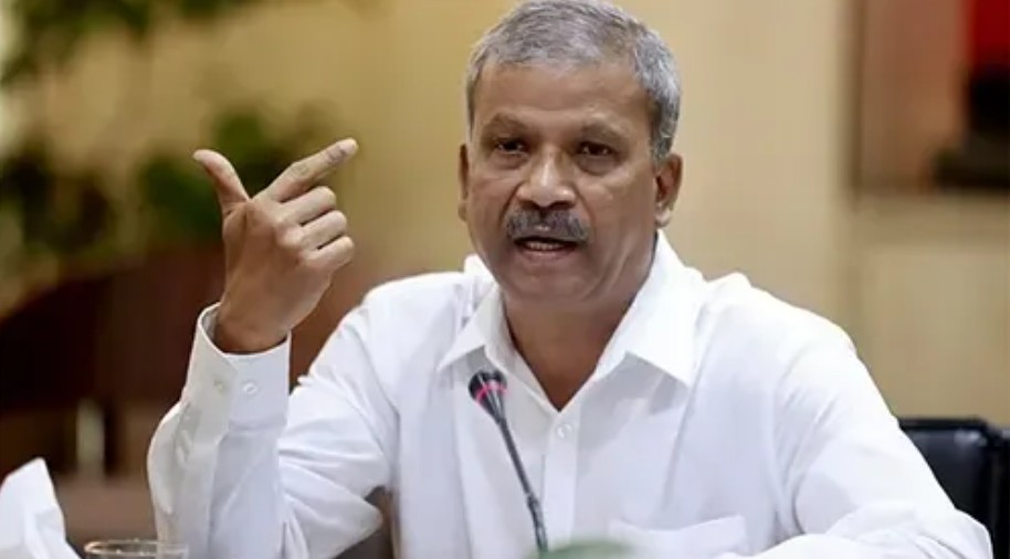 অপেক্ষা কেন, আপনি এখনই দেশে ফিরে আসুন