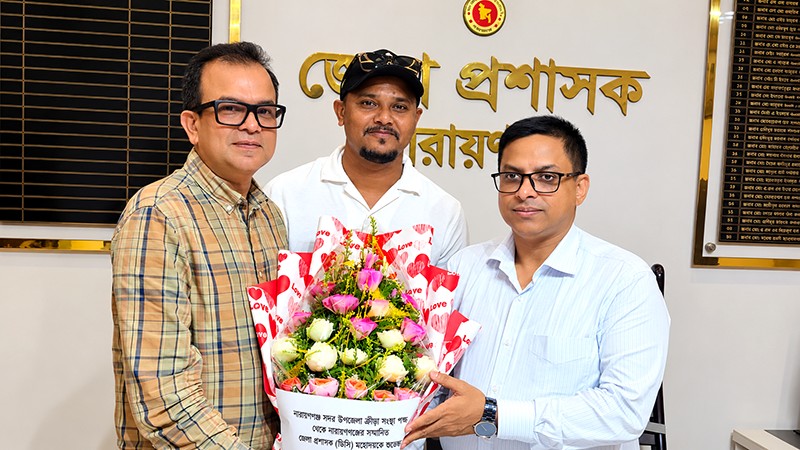 ডিসির সঙ্গে সৌজন্য সাক্ষাতে রিয়াদ