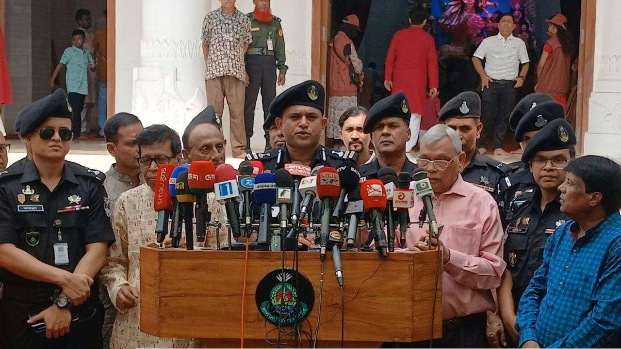 ঝুঁকিপূর্ণ ৯৩টি পূজামণ্ডপ