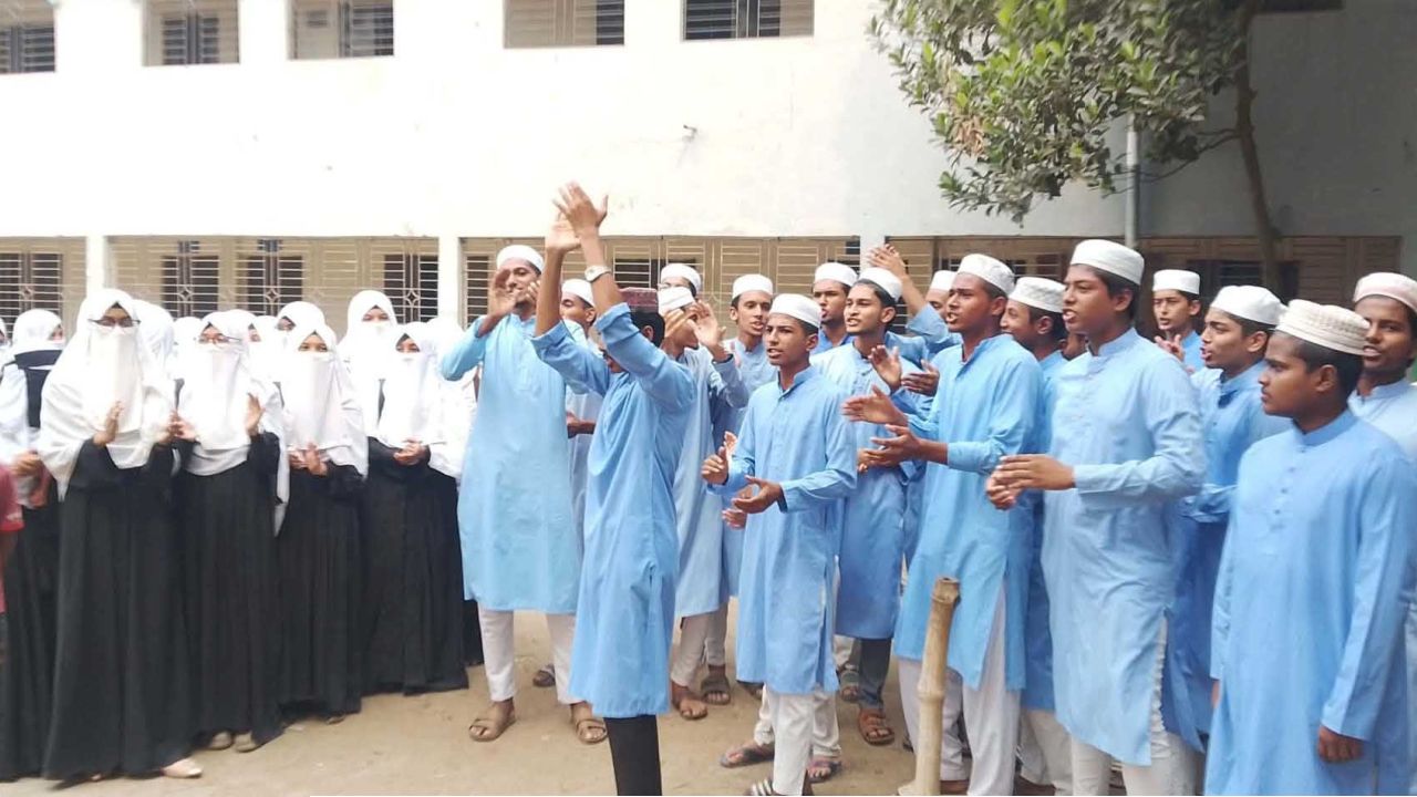 বন্দর ফাযিল মাদ্রাসার অধ্যক্ষের পদত্যাগ দাবী