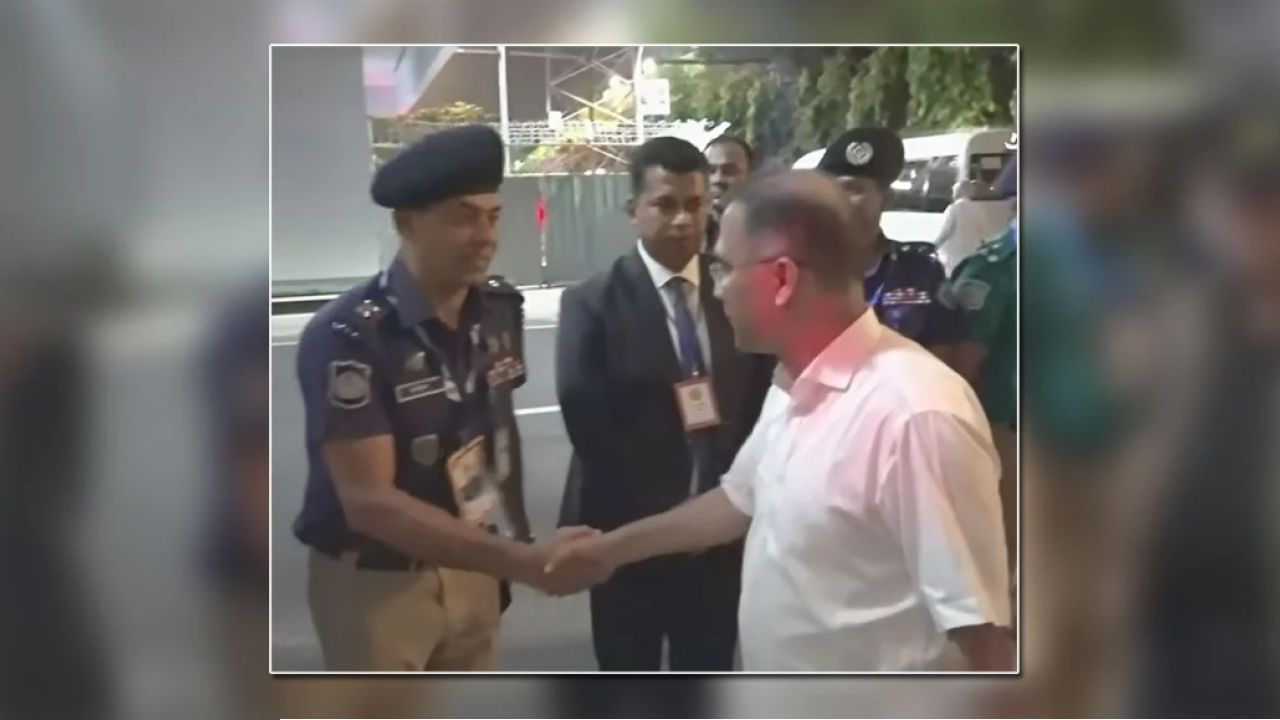 কী খবর মাসুদ, ভালো?— চট্টগ্রামের এসপিকে প্রধানমন্ত্রী