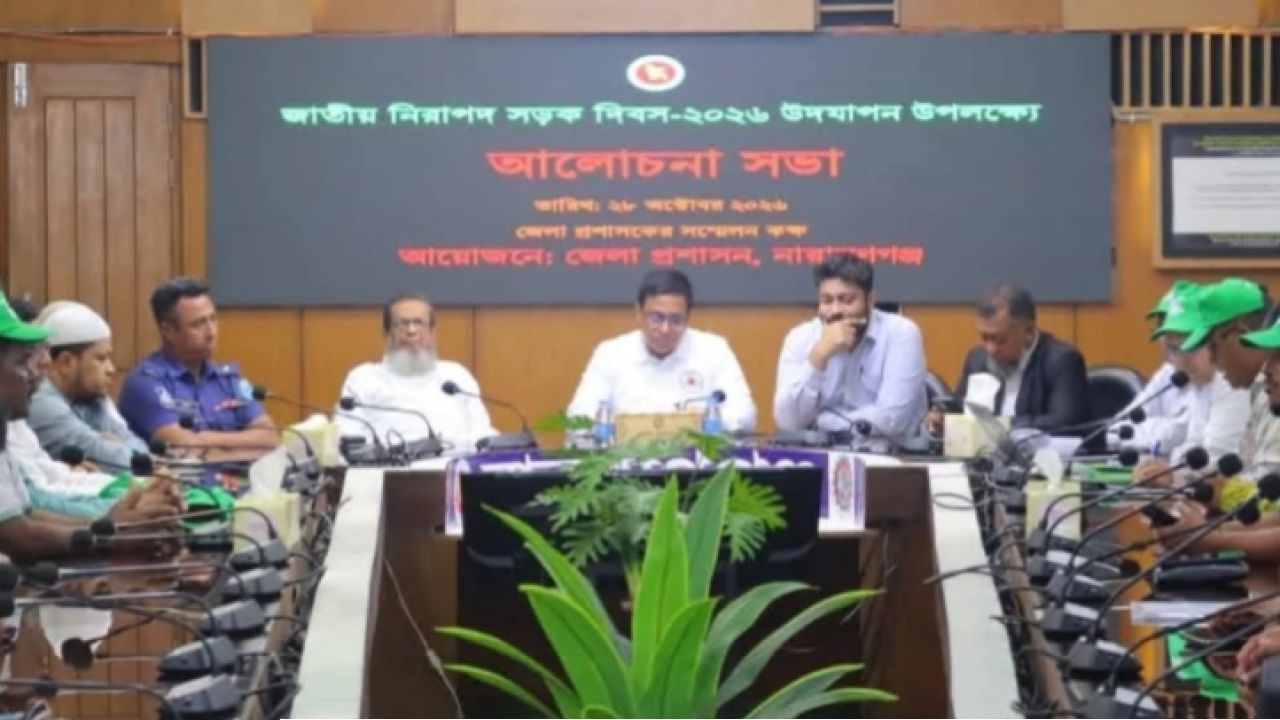 সড়কে শৃঙ্খলা ফেরাতে আগে নিজেদের সচেতন হতে হবে: এমপি কালাম