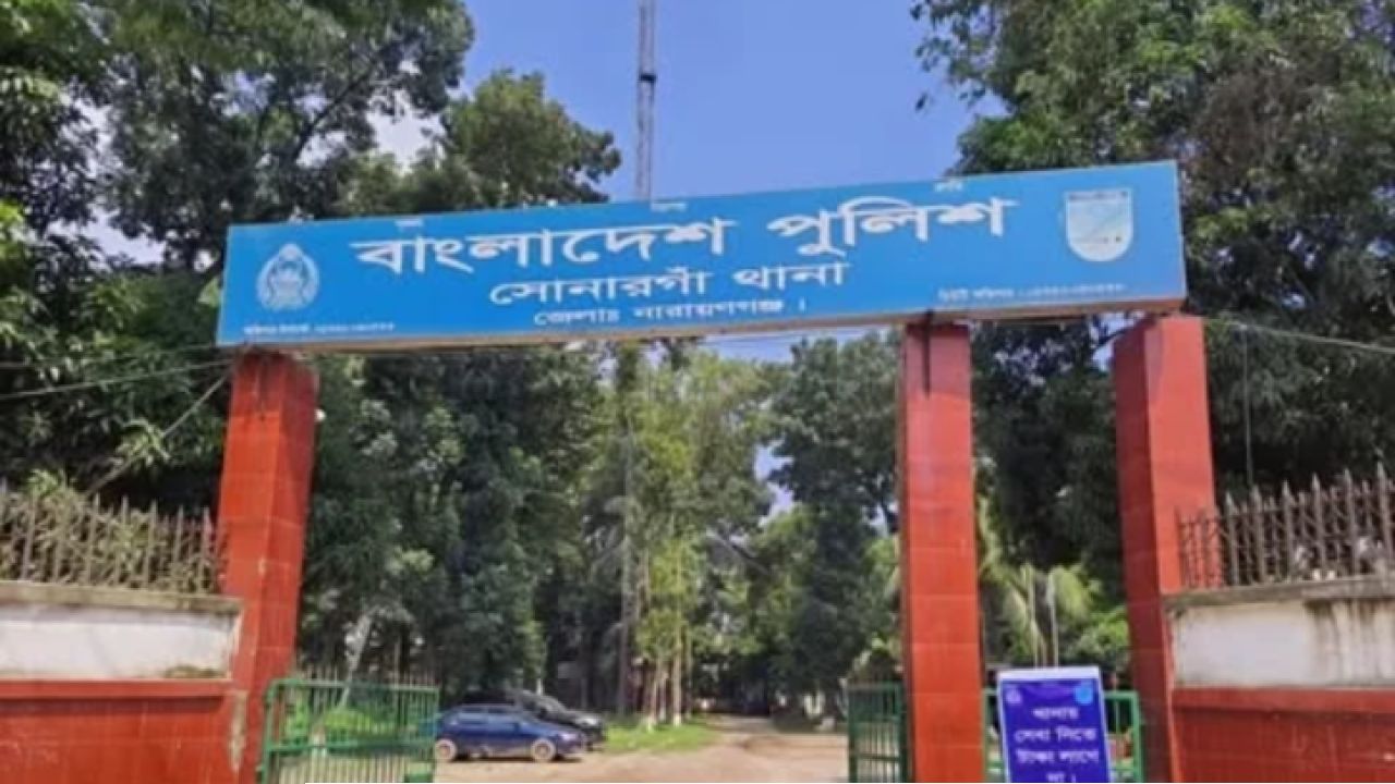 নিরাপত্তাকর্মীদের বেঁধে মালামাল লুট