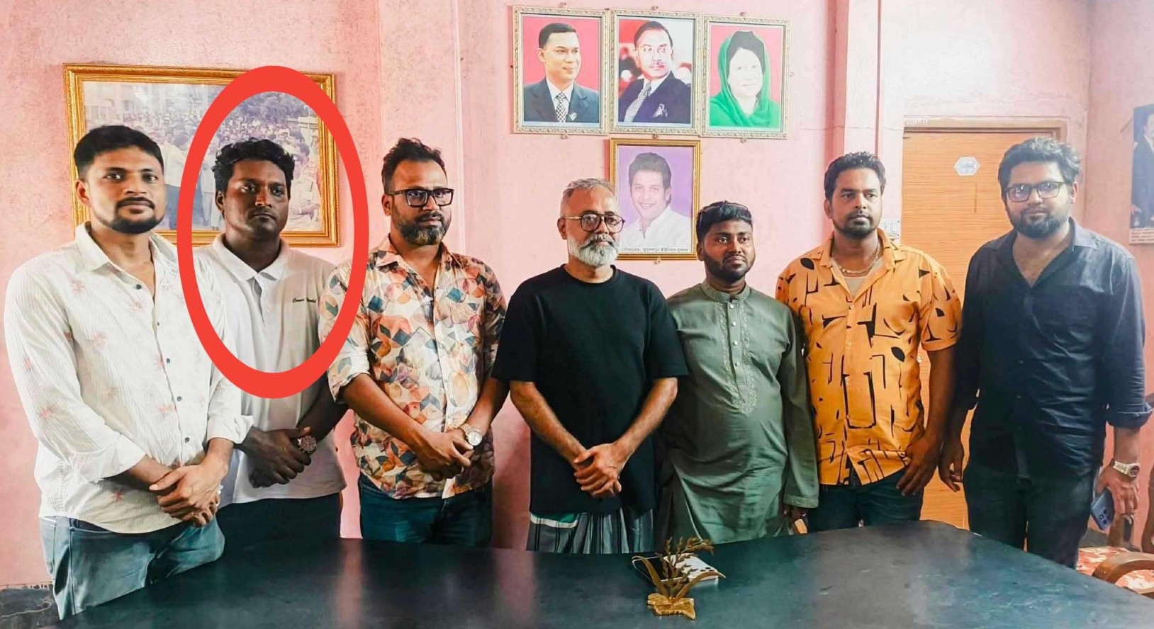বিএনপির নেতার ডেরায় ছাত্রলীগ ক্যাডার