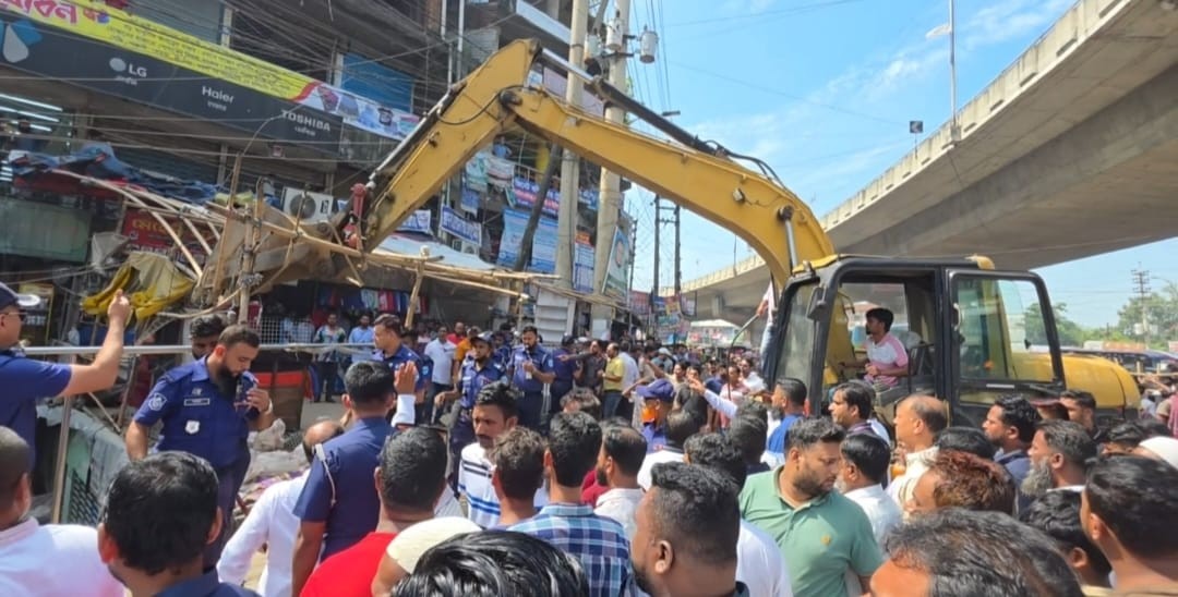 ঢাকা-সিলেট মহাসড়ক দখলমুক্ত করতে অভিযান